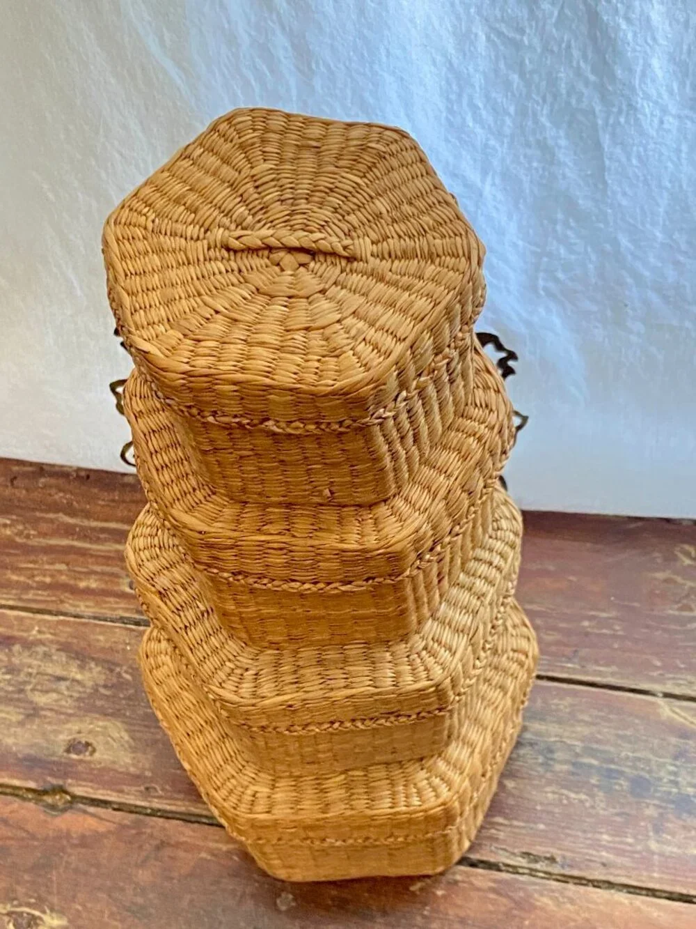 Nesting Natural Sweet Grass Woven Hexagon Baskets Set of 4 w/Lids Cottagecore